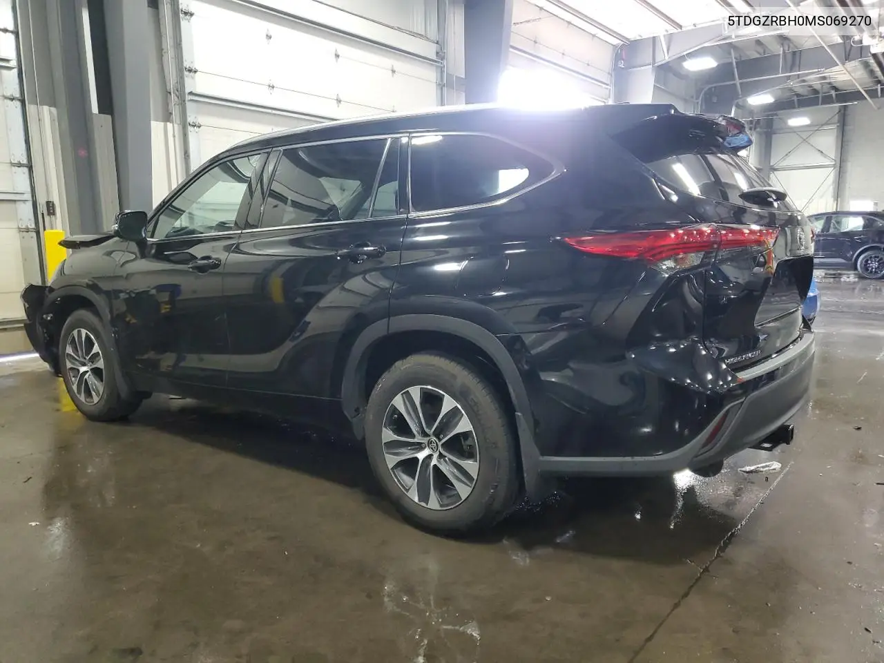 2021 Toyota Highlander Xle VIN: 5TDGZRBH0MS069270 Lot: 56638425