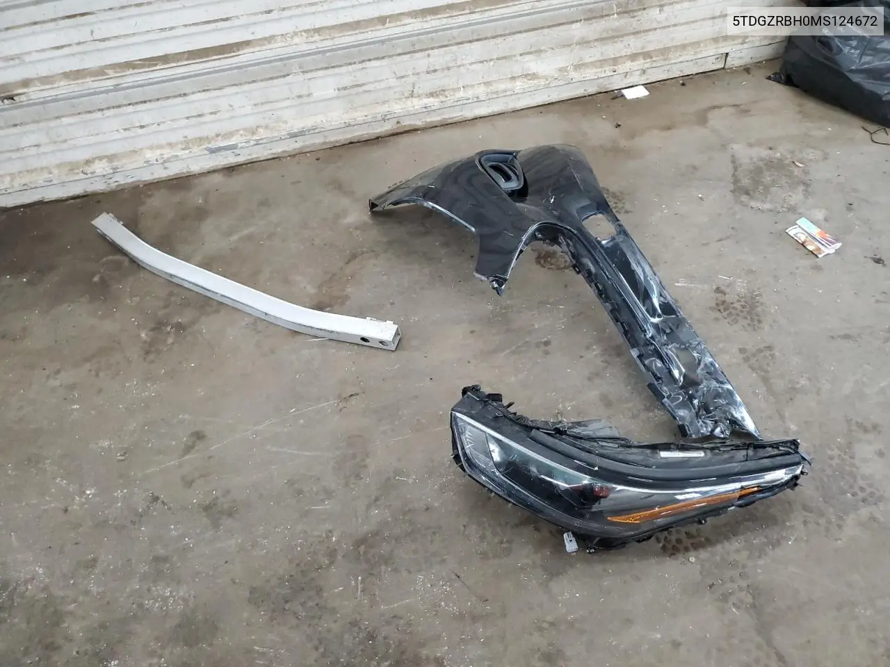 2021 Toyota Highlander Xle VIN: 5TDGZRBH0MS124672 Lot: 62711235