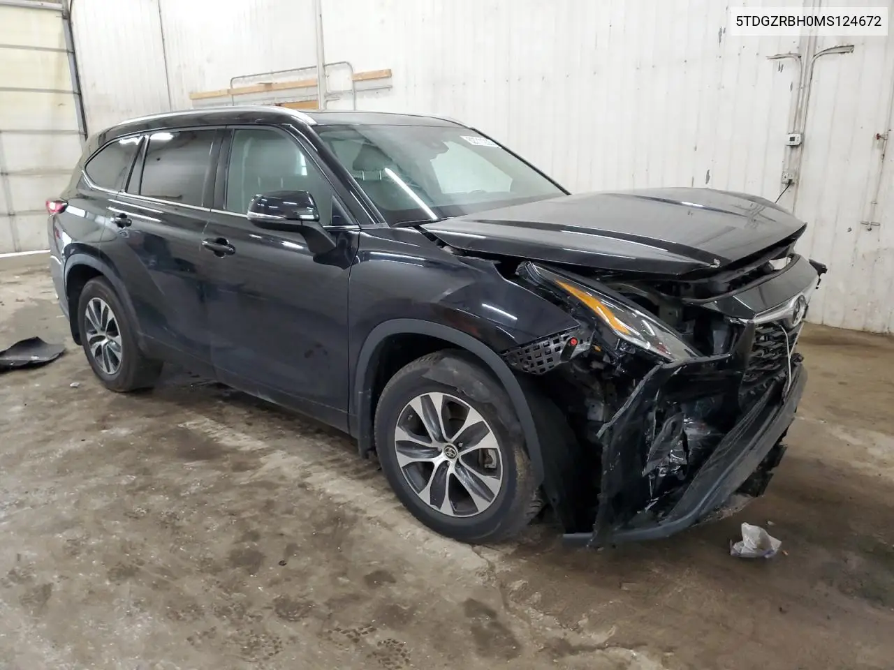 2021 Toyota Highlander Xle VIN: 5TDGZRBH0MS124672 Lot: 62711235