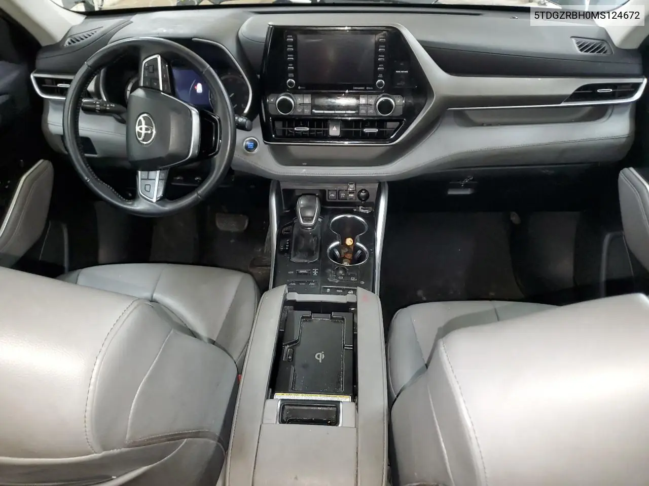2021 Toyota Highlander Xle VIN: 5TDGZRBH0MS124672 Lot: 62711235