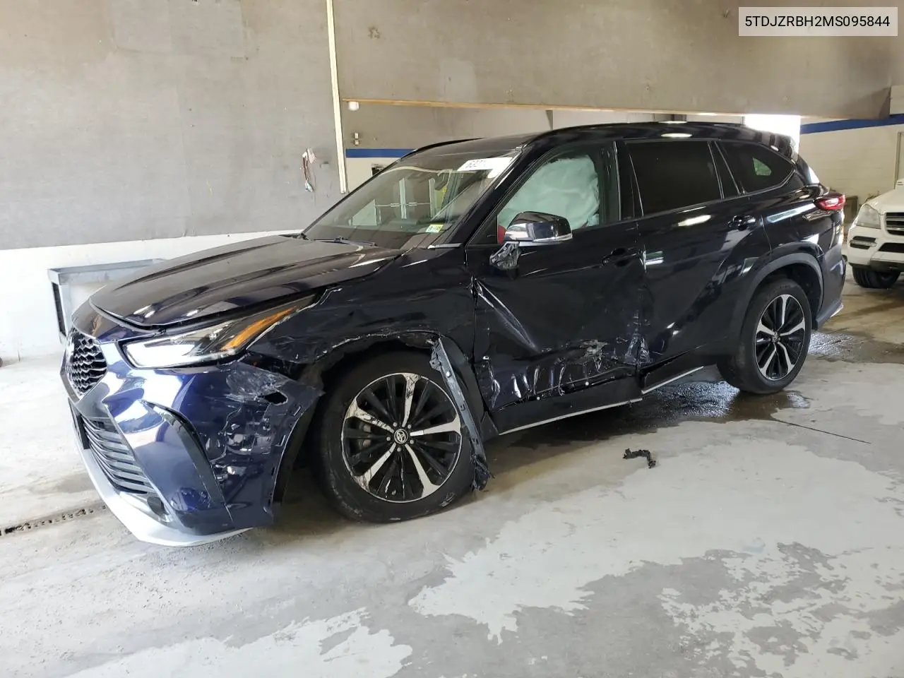 2021 Toyota Highlander Xse VIN: 5TDJZRBH2MS095844 Lot: 63214725