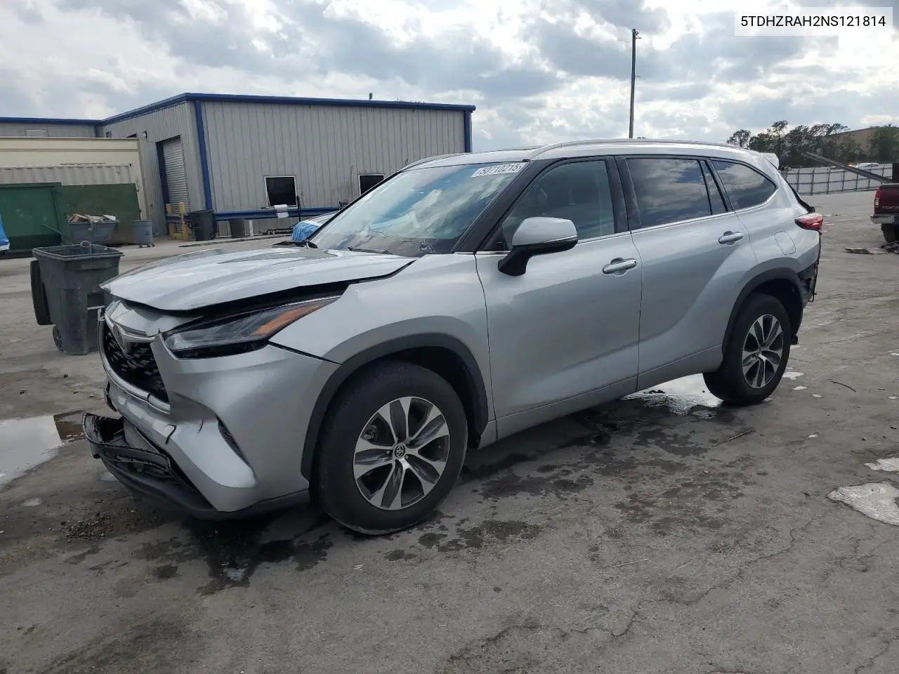 2022 Toyota Highlander Xle VIN: 5TDHZRAH2NS121814 Lot: 50710215