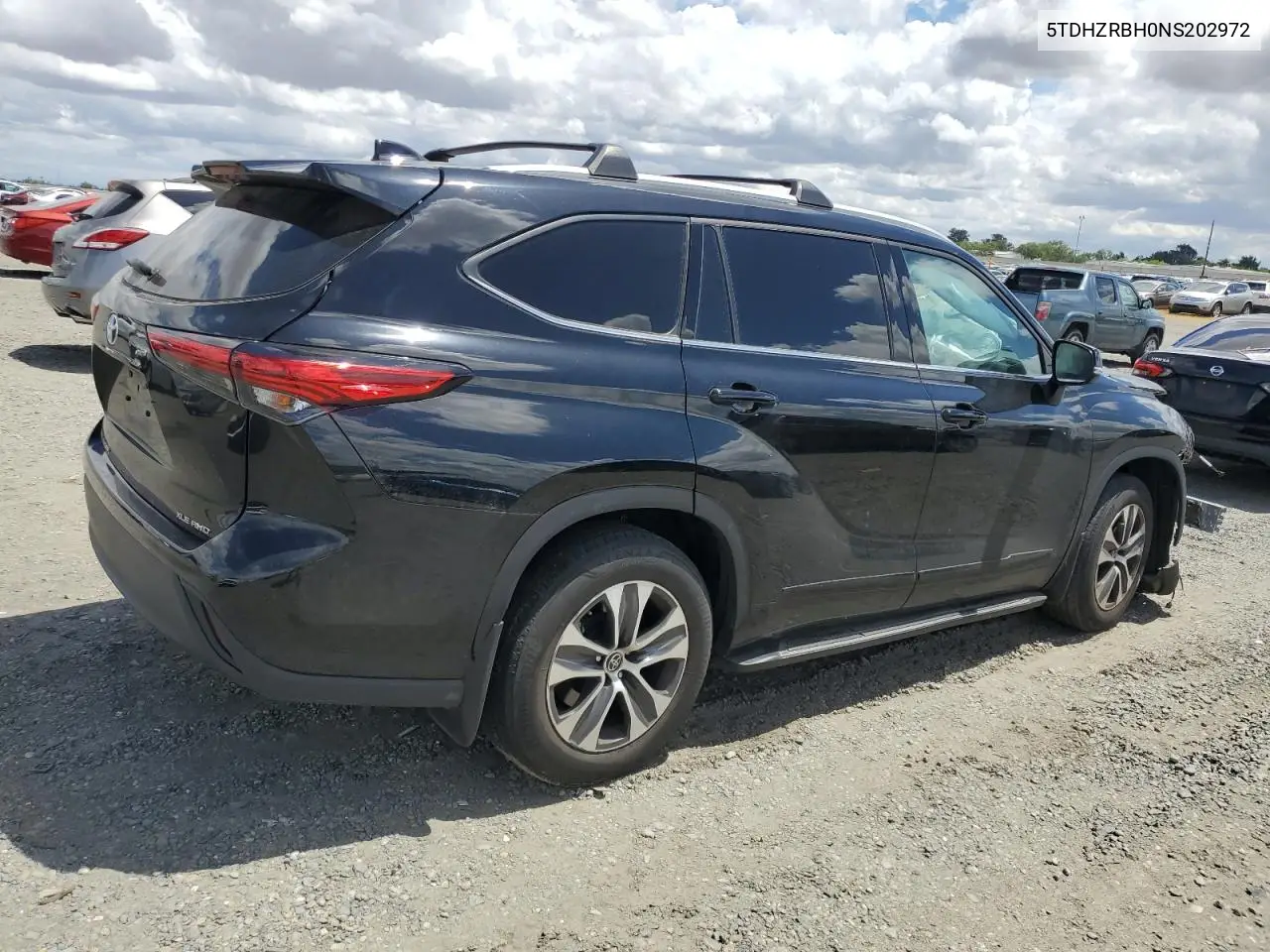 5tdhzrbh0ns202972 5TDHZRBH0NS202972 2022 Toyota Highlander Xle