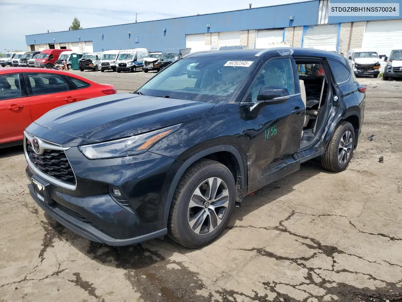 2022 Toyota Highlander Xle VIN: 5TDGZRBH1NS570024 Lot: 56282345