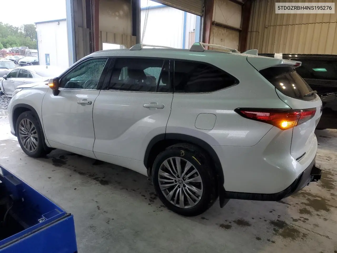 2022 Toyota Highlander Xle VIN: 5TDGZRBH4NS195276 Lot: 56879205