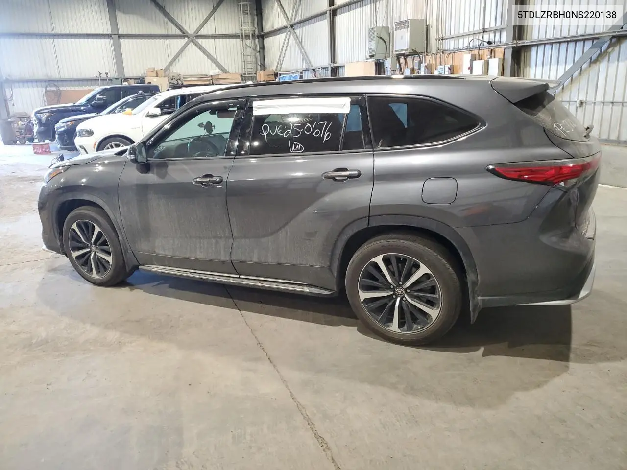 2022 Toyota Highlander Xse VIN: 5TDLZRBH0NS220138 Lot: 57114055