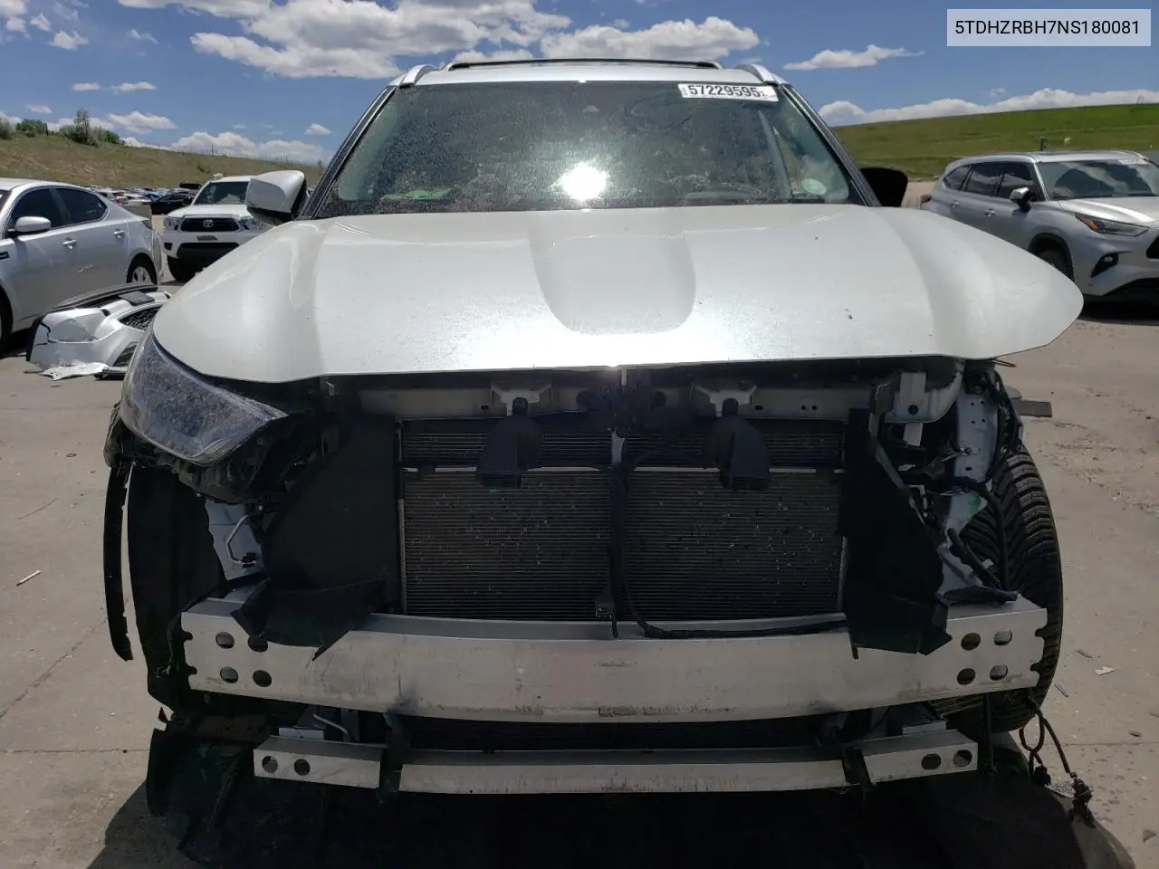 2022 Toyota Highlander Xle VIN: 5TDHZRBH7NS180081 Lot: 57229595