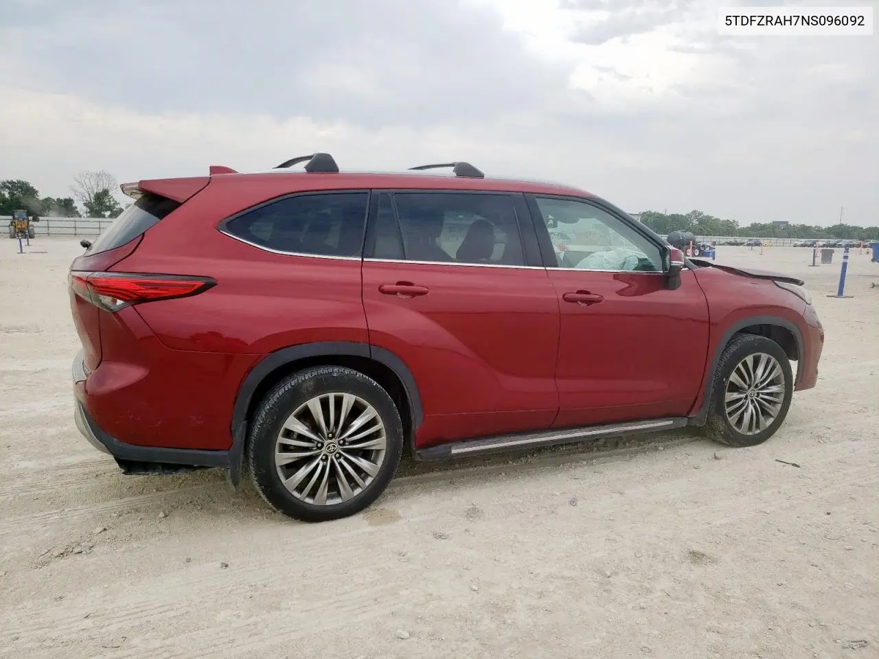 2022 Toyota Highlander Platinum VIN: 5TDFZRAH7NS096092 Lot: 57278825
