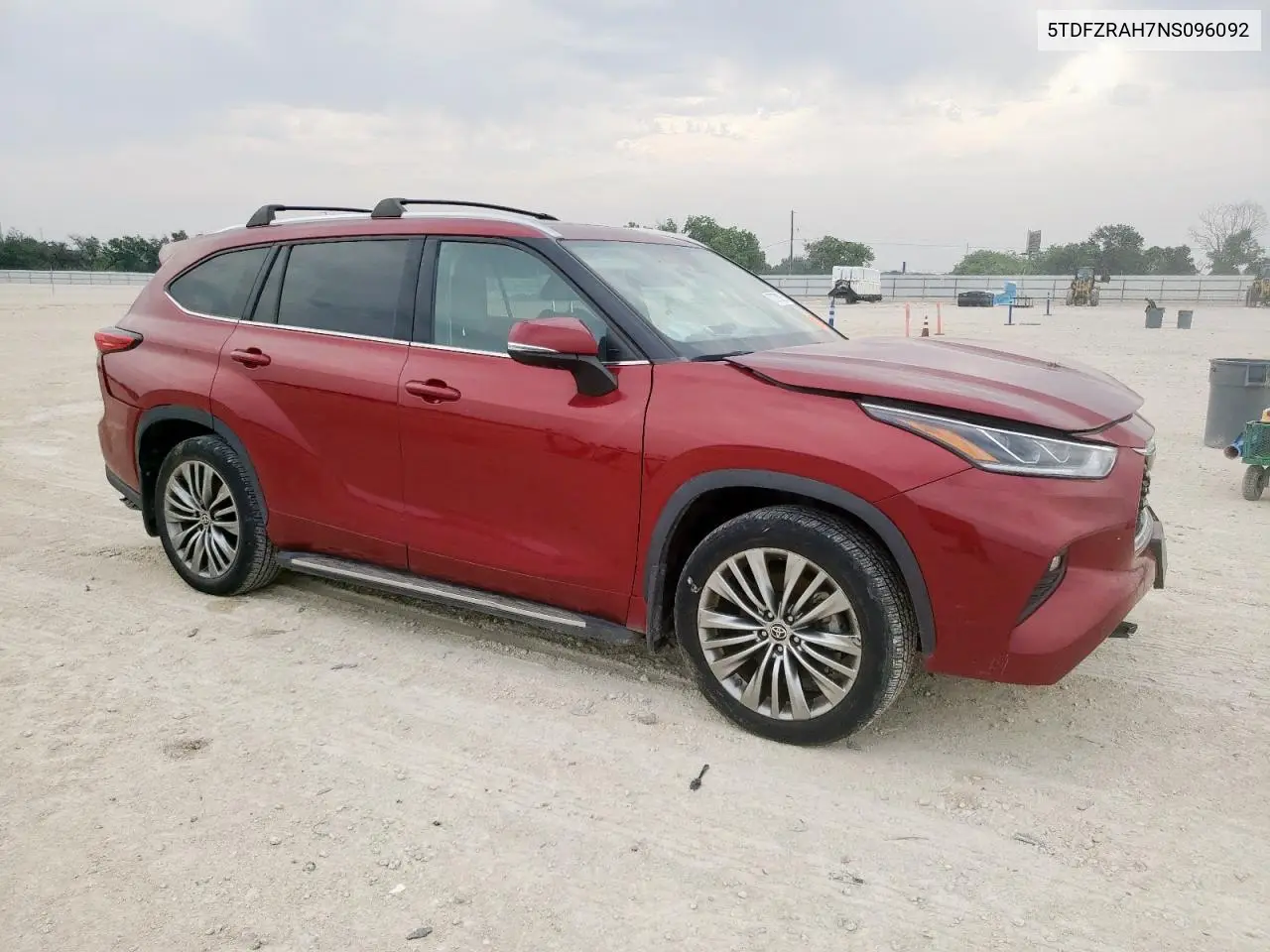 2022 Toyota Highlander Platinum VIN: 5TDFZRAH7NS096092 Lot: 57278825