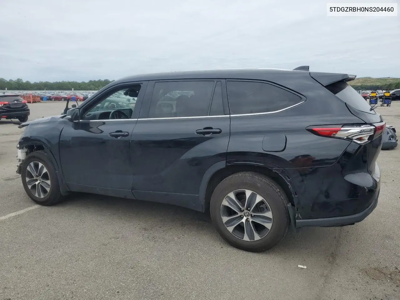 2022 Toyota Highlander Xle VIN: 5TDGZRBH0NS204460 Lot: 61422635