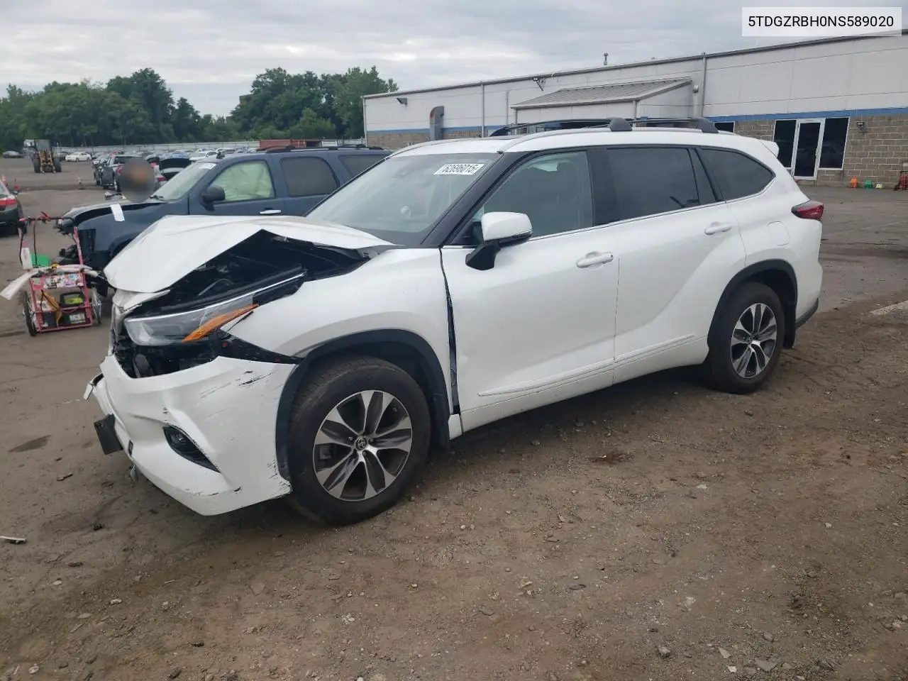 2022 Toyota Highlander Xle VIN: 5TDGZRBH0NS589020 Lot: 62696015