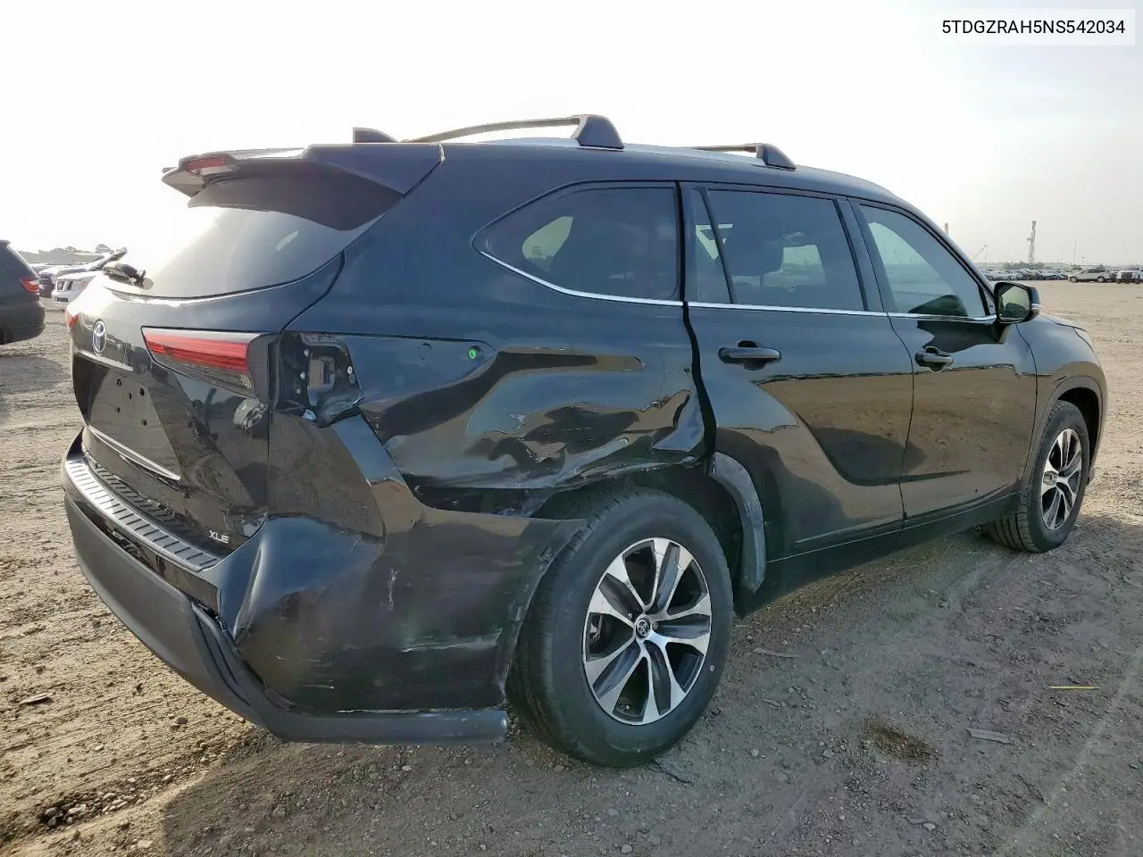 2022 Toyota Highlander Xle VIN: 5TDGZRAH5NS542034 Lot: 62713205