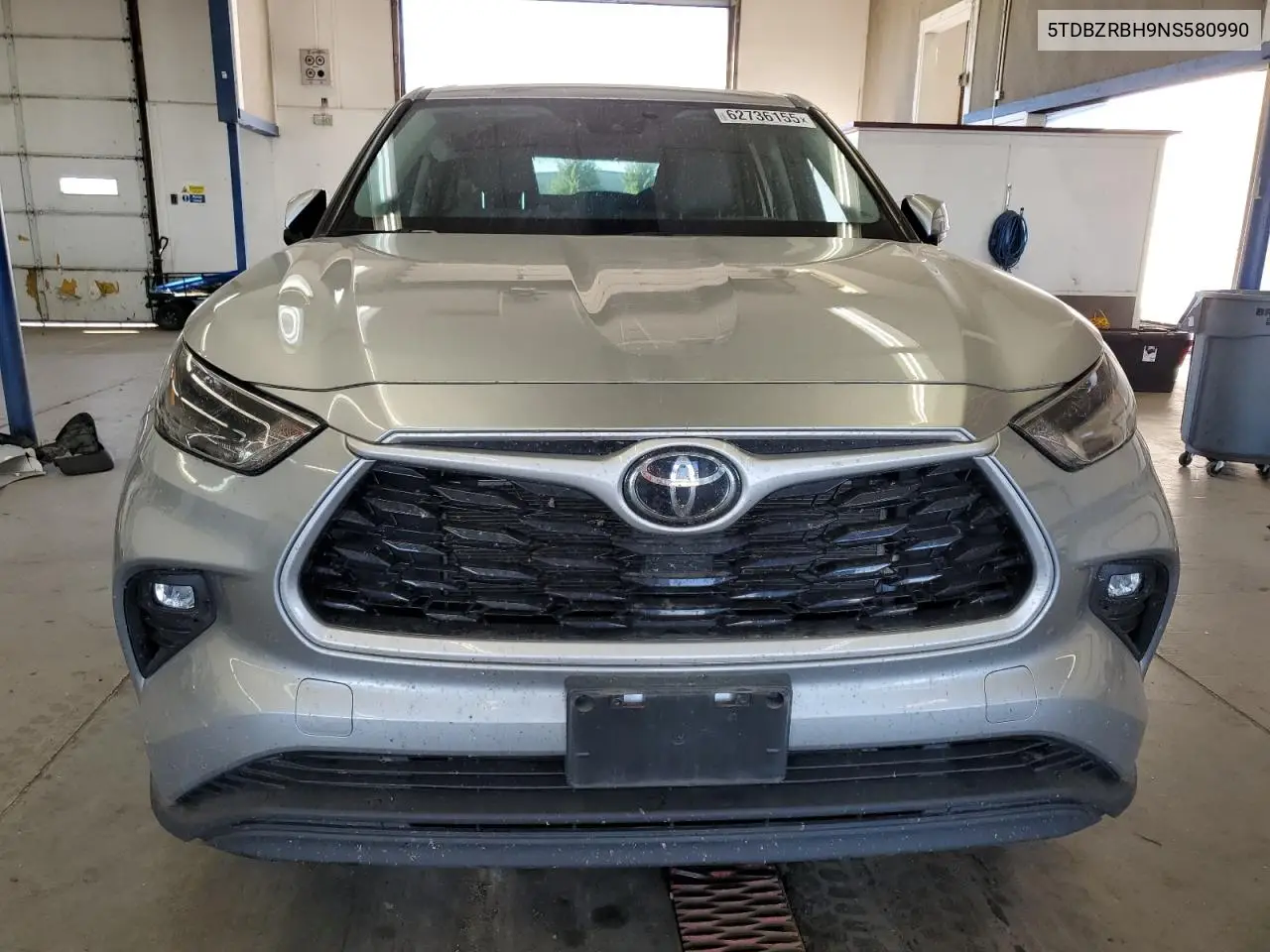2022 Toyota Highlander L VIN: 5TDBZRBH9NS580990 Lot: 62736155