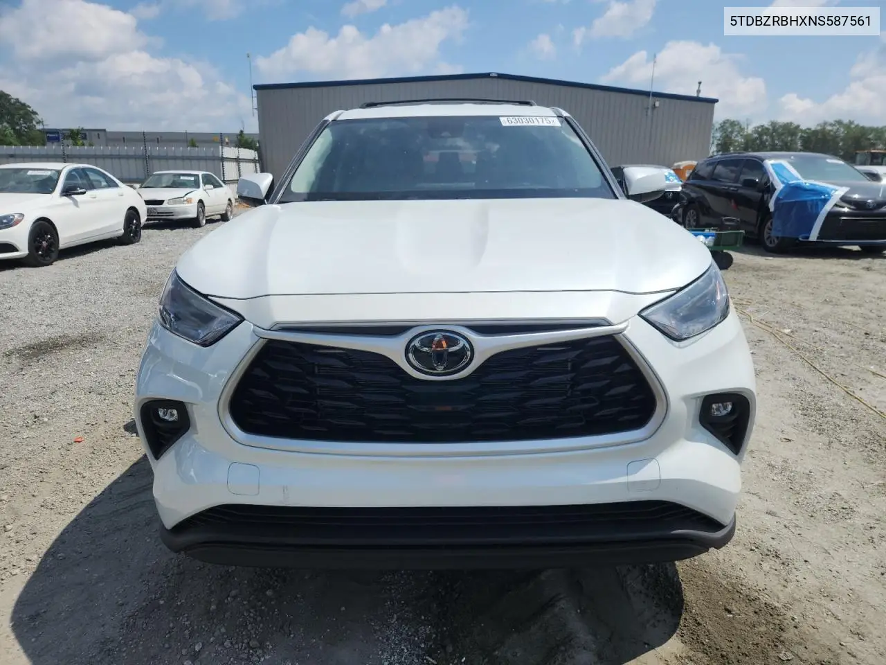 2022 Toyota Highlander L VIN: 5TDBZRBHXNS587561 Lot: 63030175