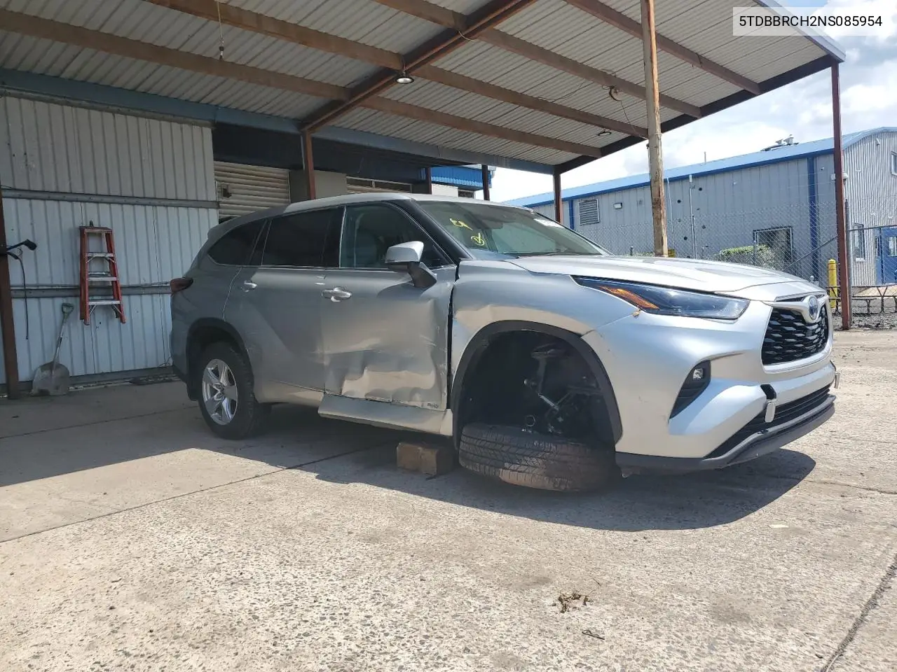 2022 Toyota Highlander Hybrid Le VIN: 5TDBBRCH2NS085954 Lot: 63255605