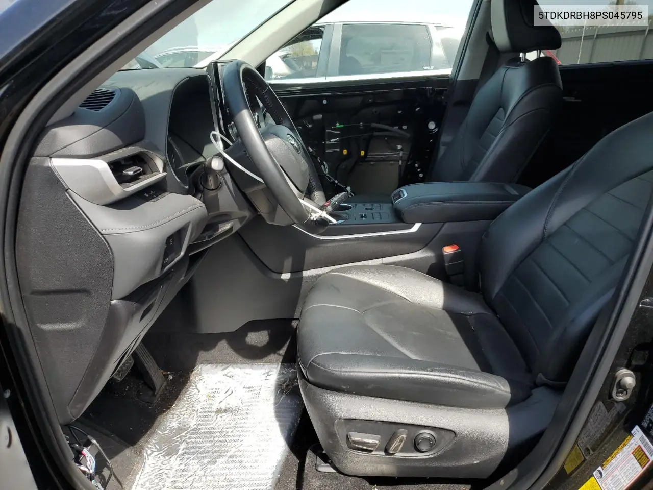 2023 Toyota Highlander L VIN: 5TDKDRBH8PS045795 Lot: 52554415