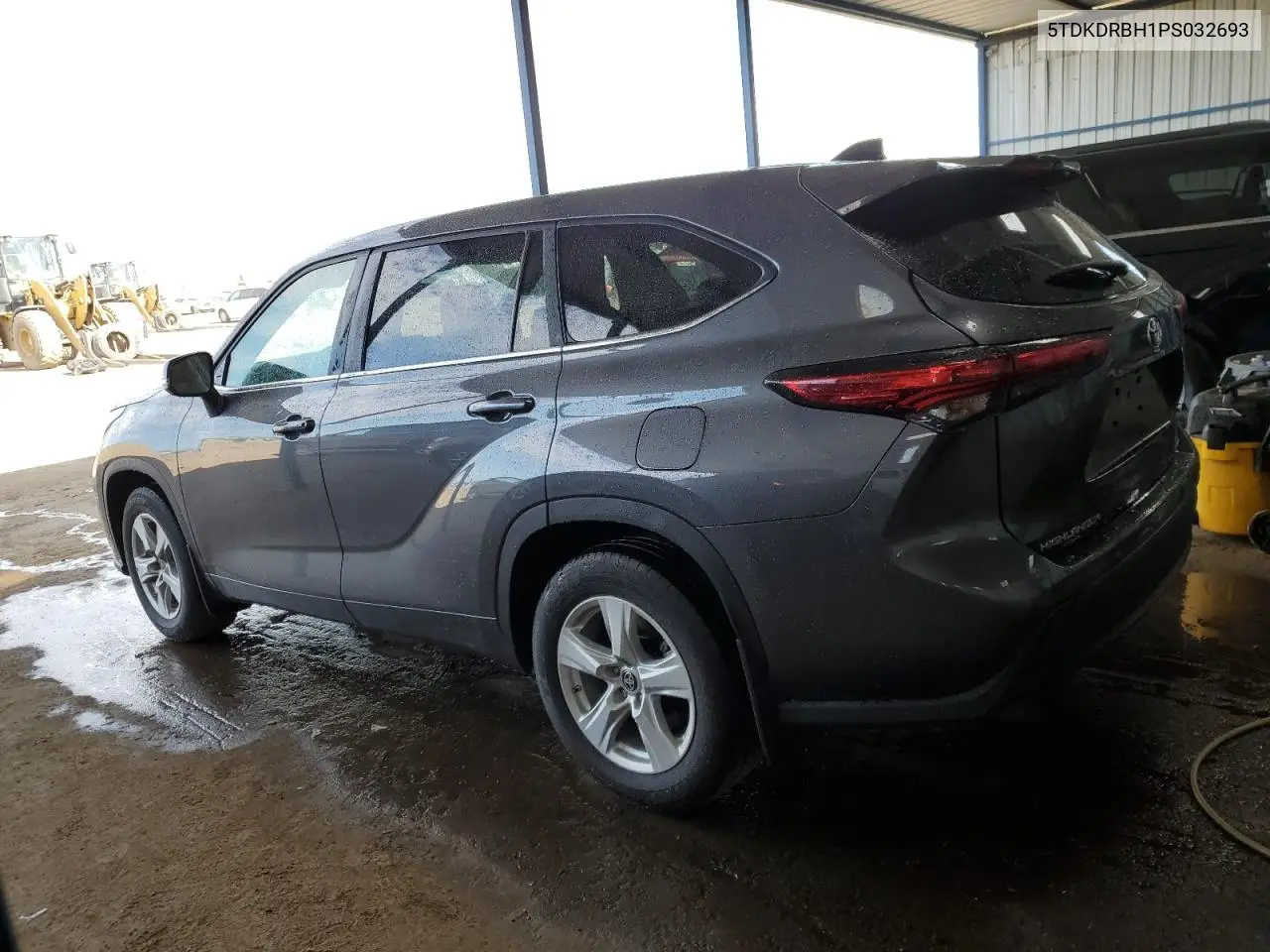 2023 Toyota Highlander L VIN: 5TDKDRBH1PS032693 Lot: 58493674