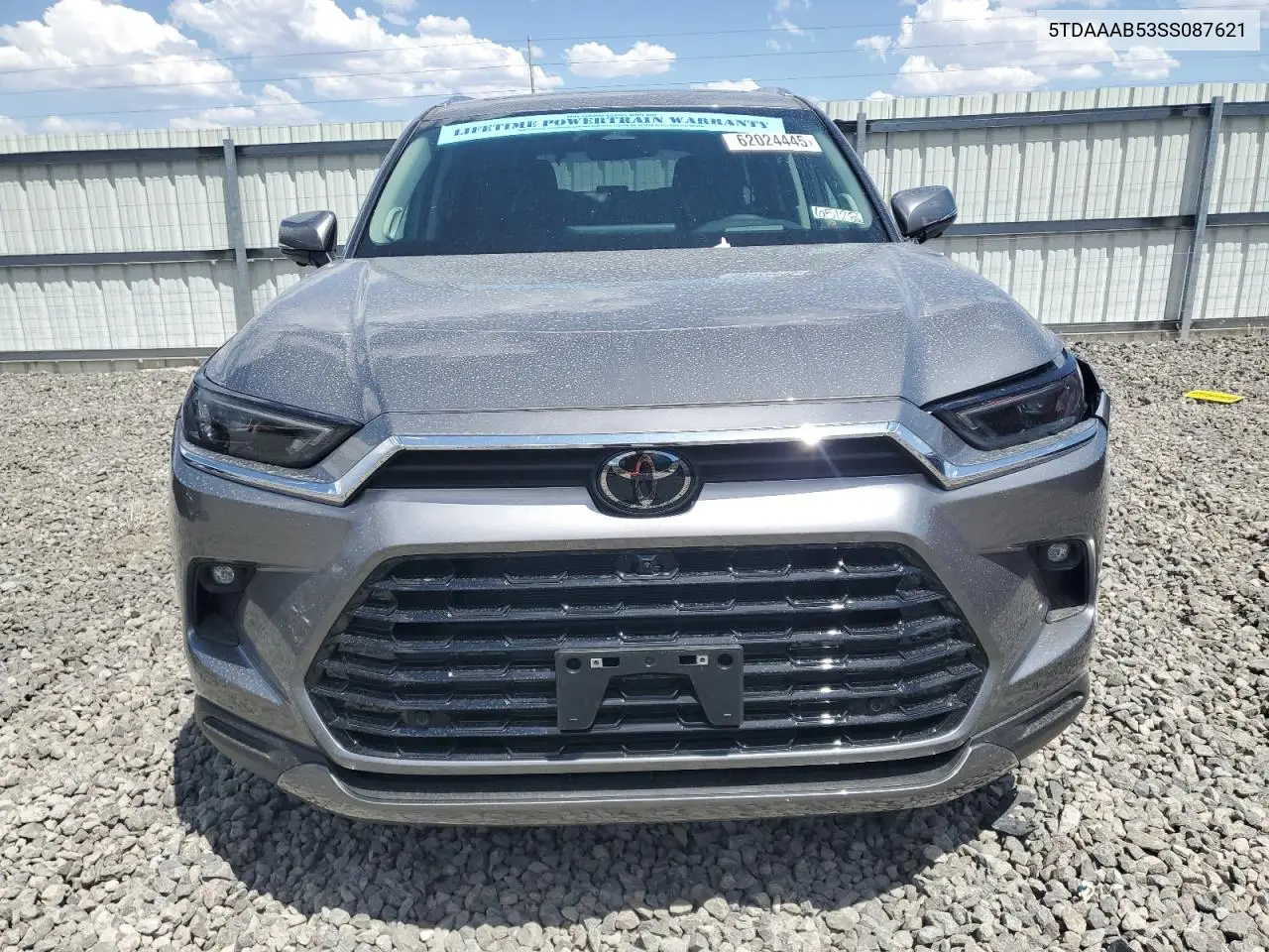 2025 Toyota Grand Highlander Le VIN: 5TDAAAB53SS087621 Lot: 62024445