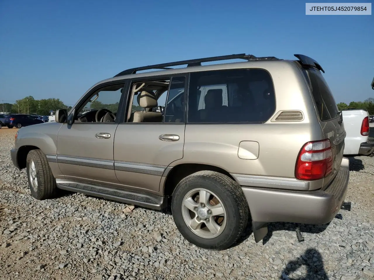 2005 Toyota Land Cruiser VIN: JTEHT05J452079854 Lot: 52902835