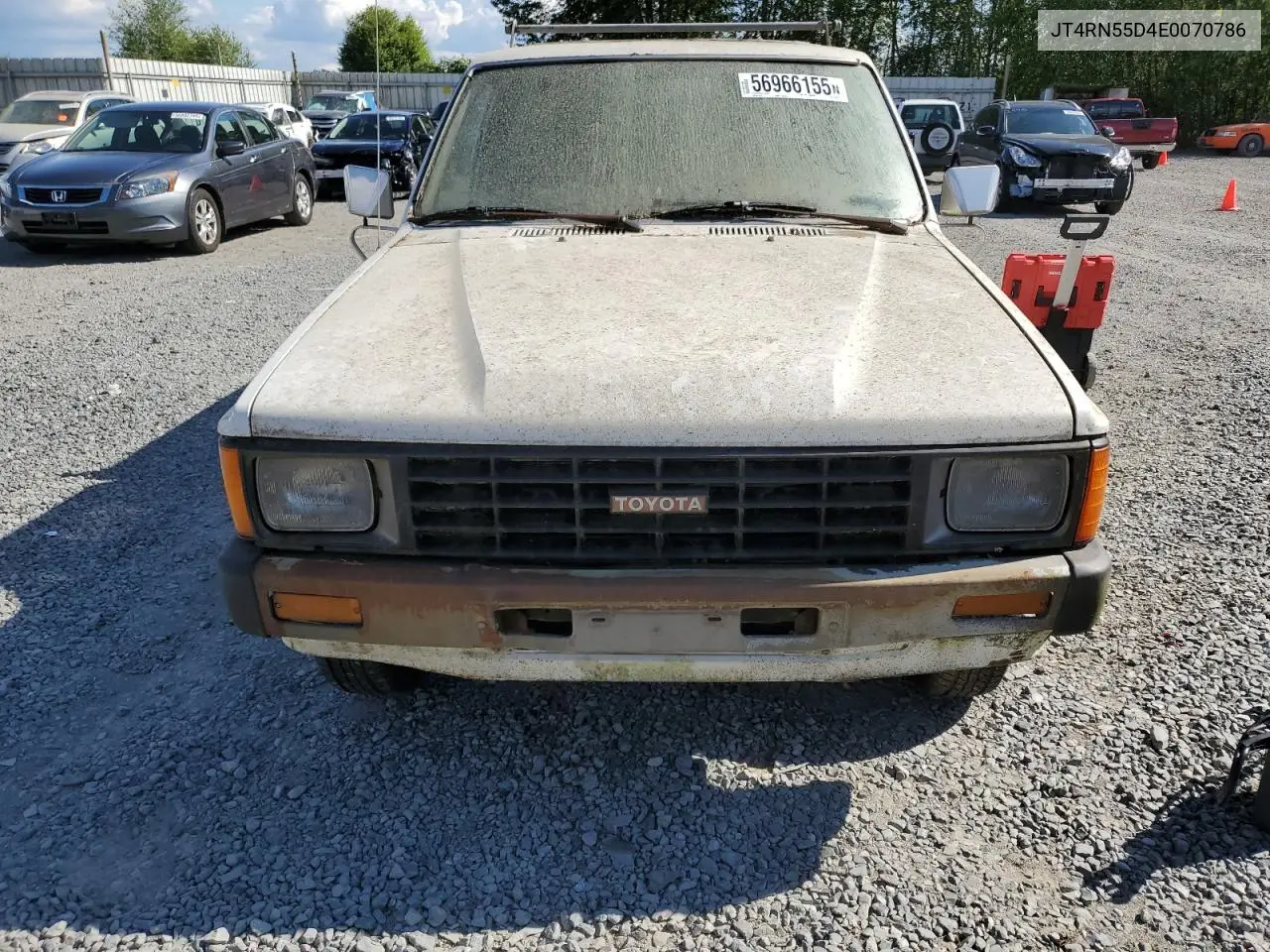 1984 Toyota Pickup 1/2 Ton Rn55 Dlx VIN: JT4RN55D4E0070786 Lot: 56966155