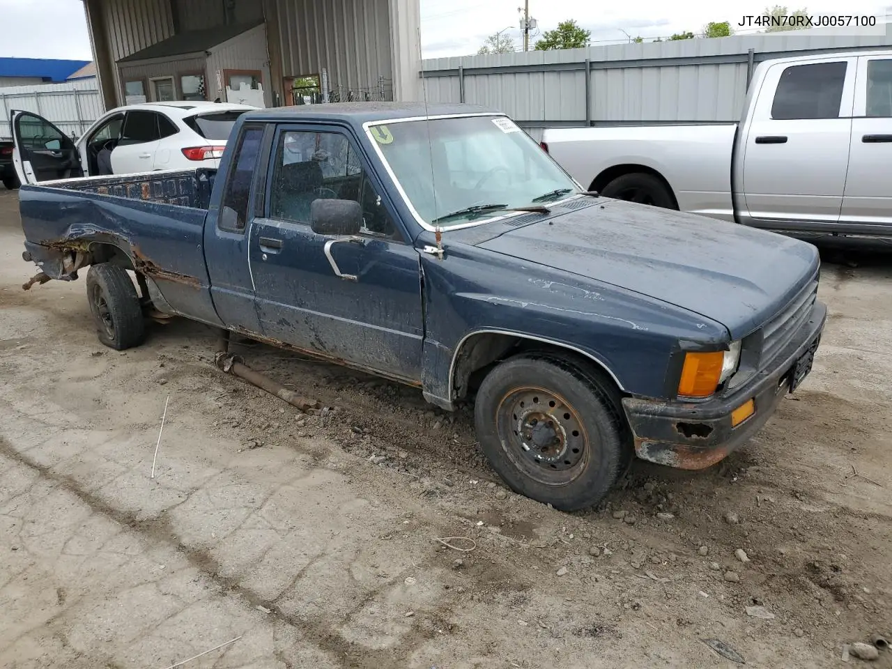 1988 Toyota Pickup Xtracab Rn70 Dlx VIN: JT4RN70RXJ0057100 Lot: 56653035