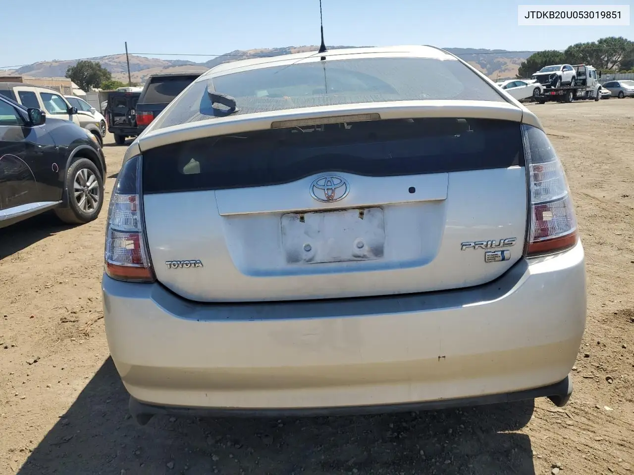 2005 Toyota Prius VIN: JTDKB20U053019851 Lot: 63026905
