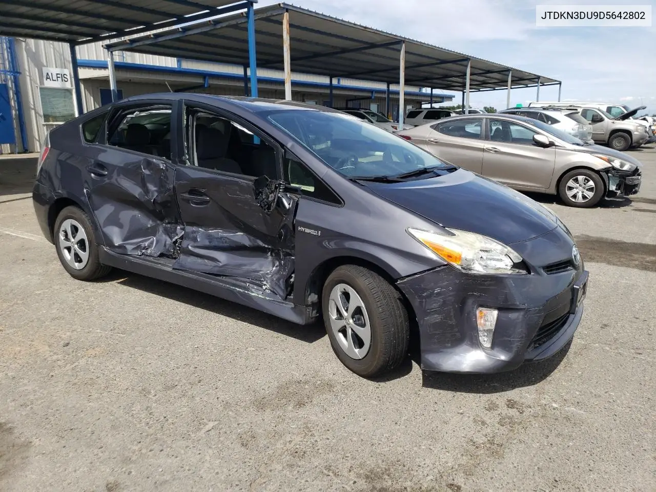 jtdkn3du9d5642802 JTDKN3DU9D5642802 2013 Toyota Prius