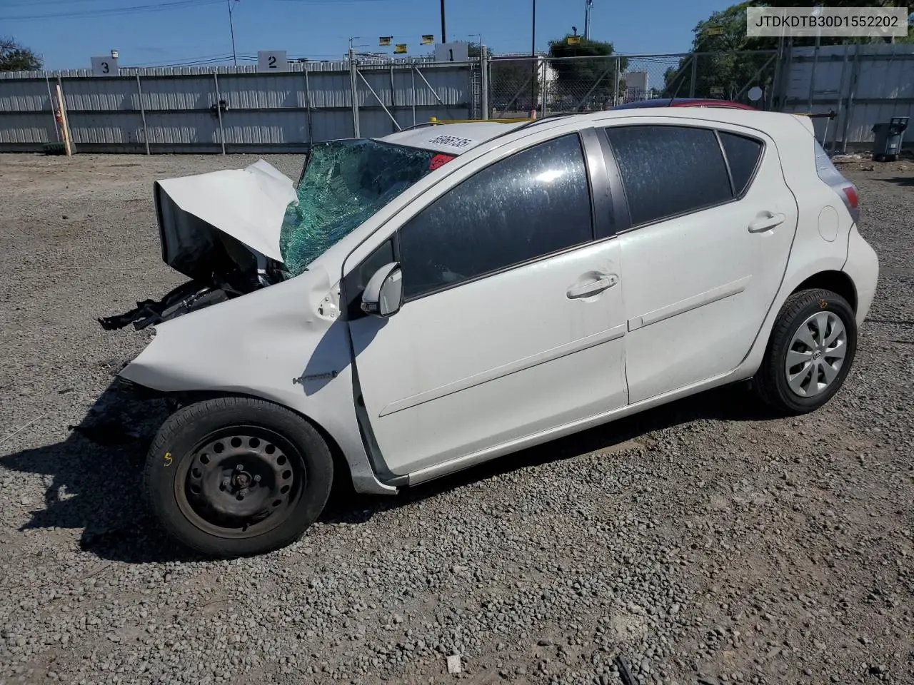 2013 Toyota Prius C VIN: JTDKDTB30D1552202 Lot: 56966135