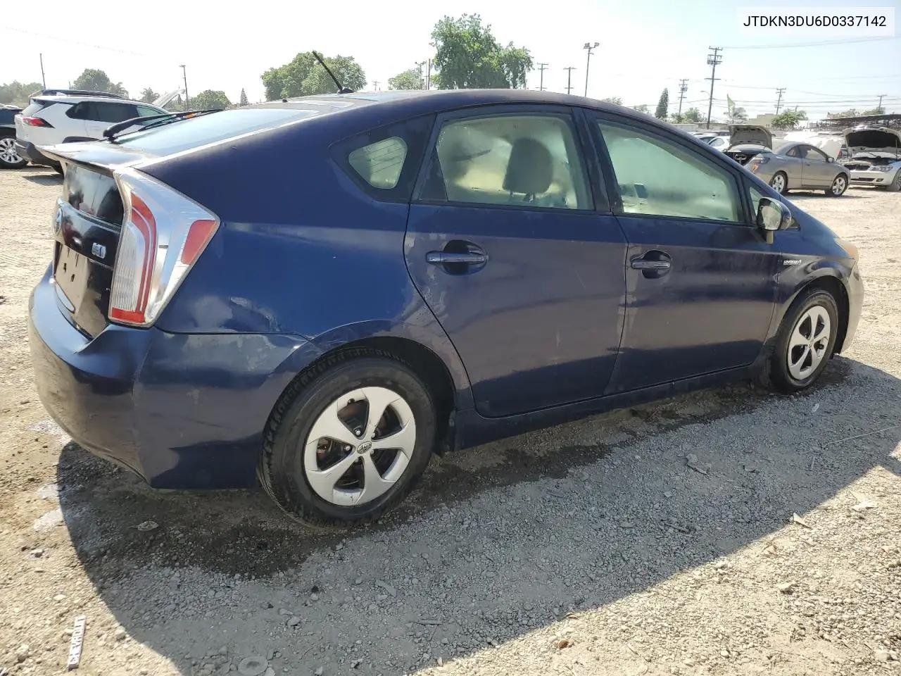 2013 Toyota Prius VIN: JTDKN3DU6D0337142 Lot: 62781745