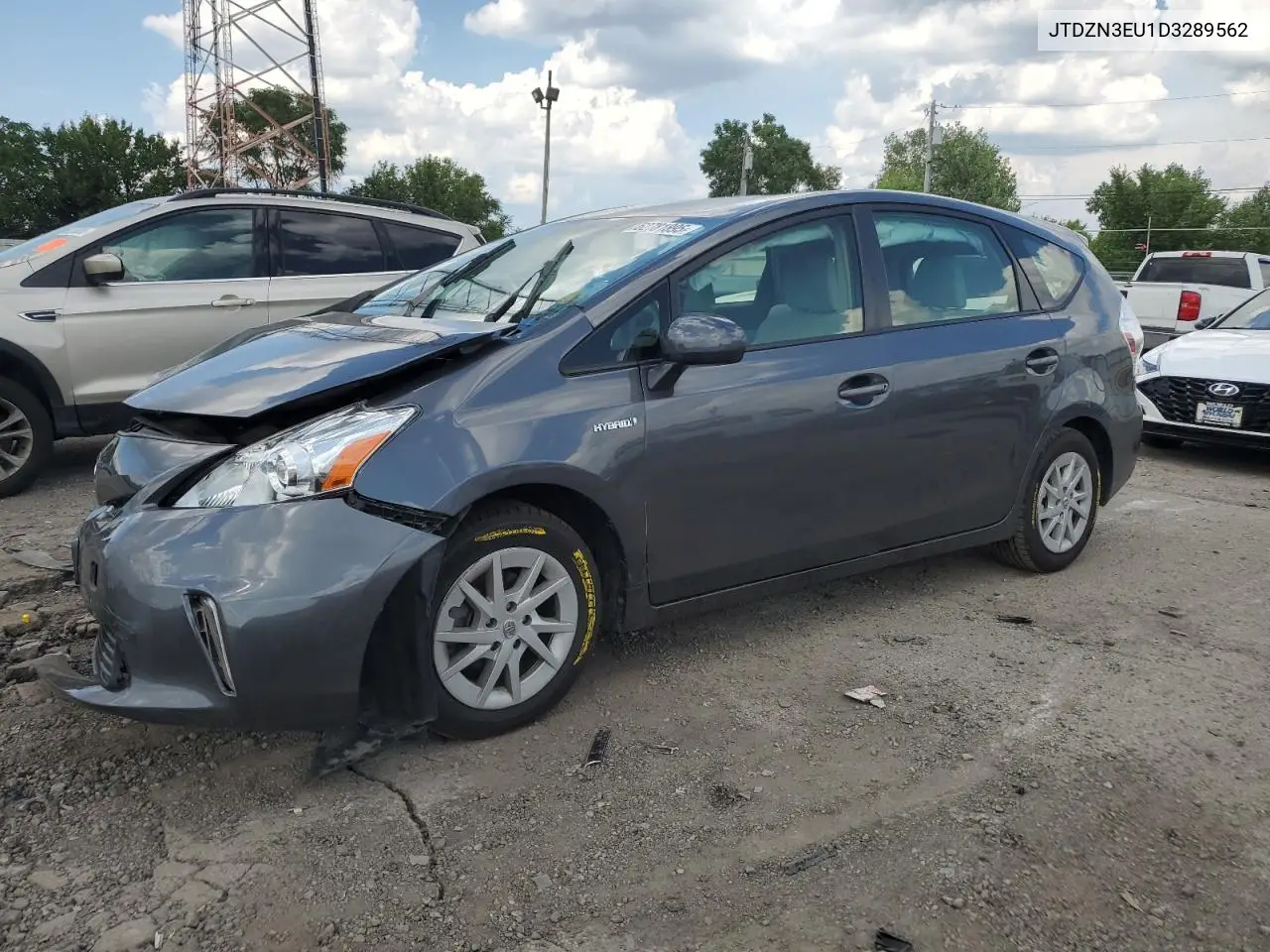 2013 Toyota Prius V VIN: JTDZN3EU1D3289562 Lot: 62781895