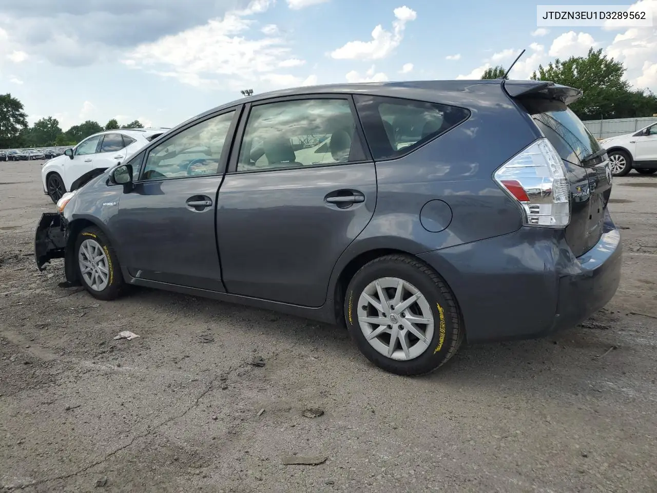 2013 Toyota Prius V VIN: JTDZN3EU1D3289562 Lot: 62781895