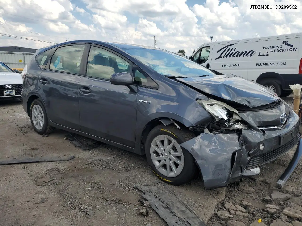 2013 Toyota Prius V VIN: JTDZN3EU1D3289562 Lot: 62781895