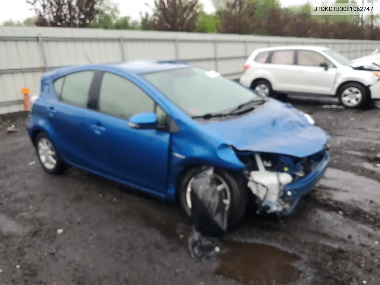 2014 Toyota Prius C VIN: JTDKDTB30E1062747 Lot: 56108815