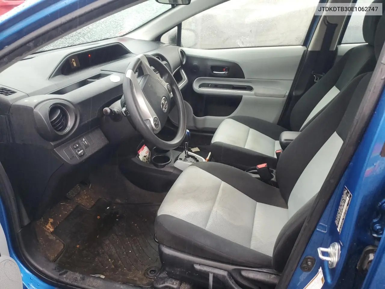 2014 Toyota Prius C VIN: JTDKDTB30E1062747 Lot: 56108815