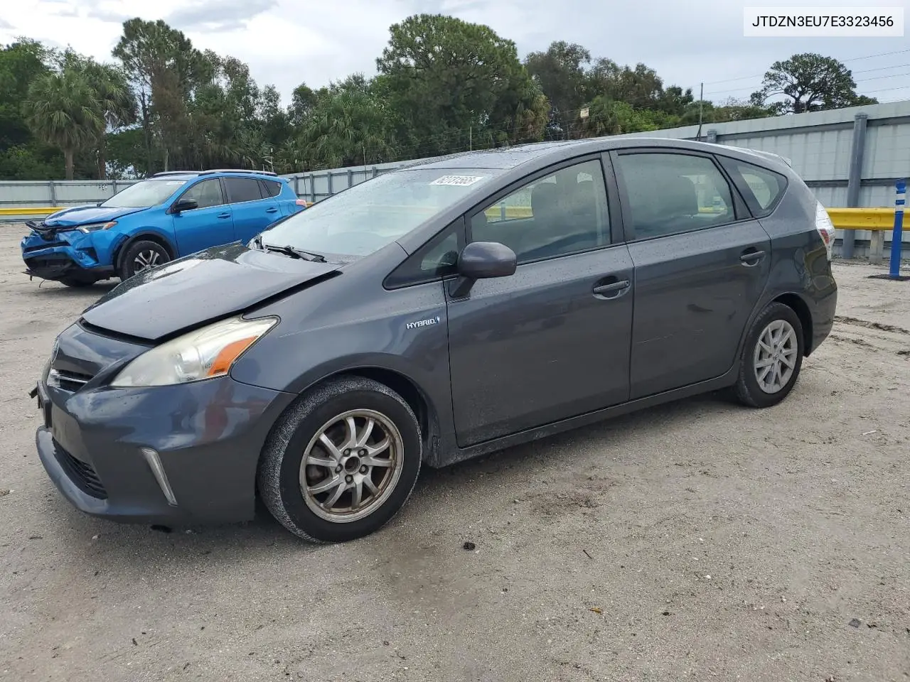 2014 Toyota Prius V VIN: JTDZN3EU7E3323456 Lot: 62731565