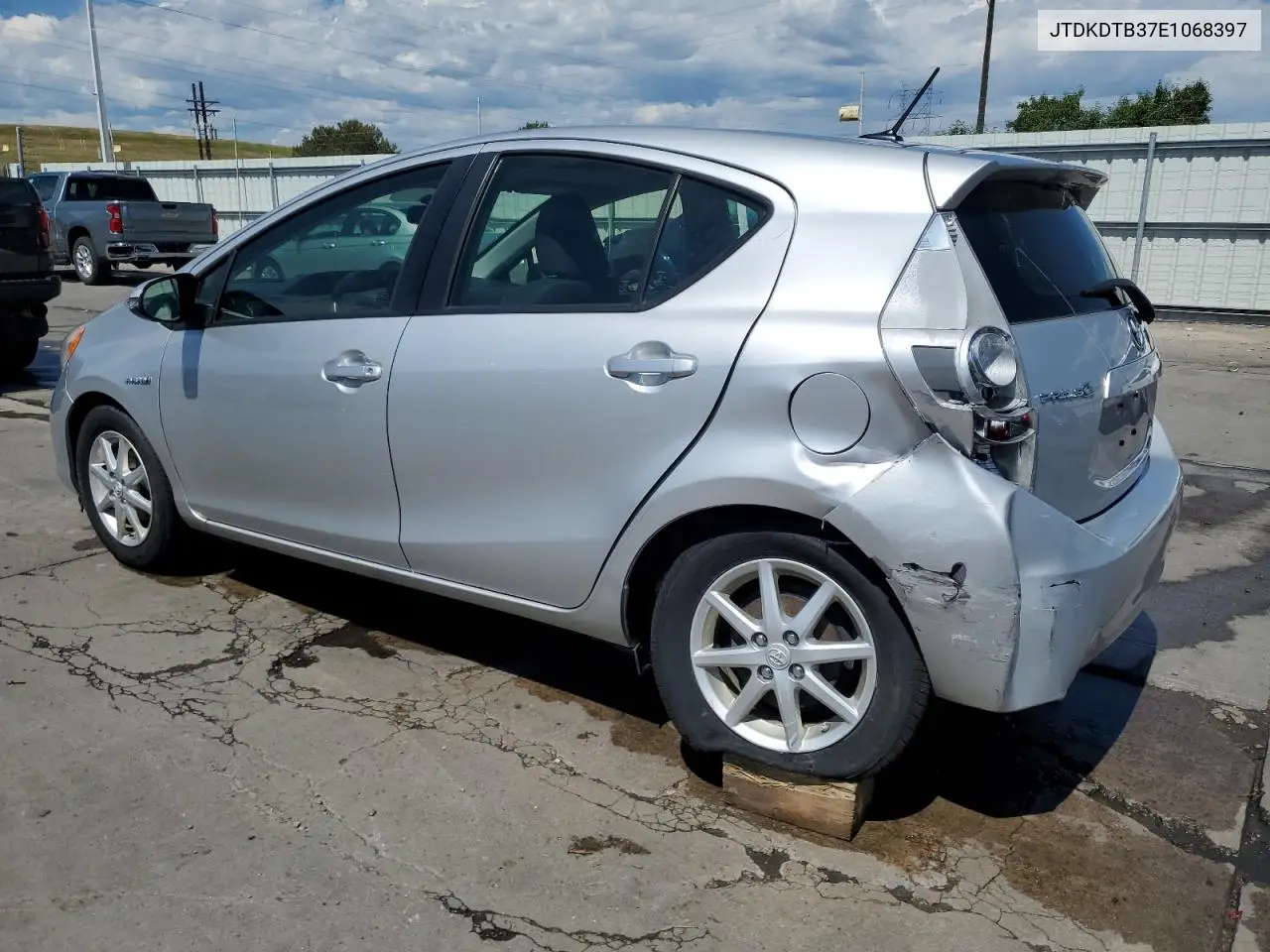 2014 Toyota Prius C VIN: JTDKDTB37E1068397 Lot: 63003695