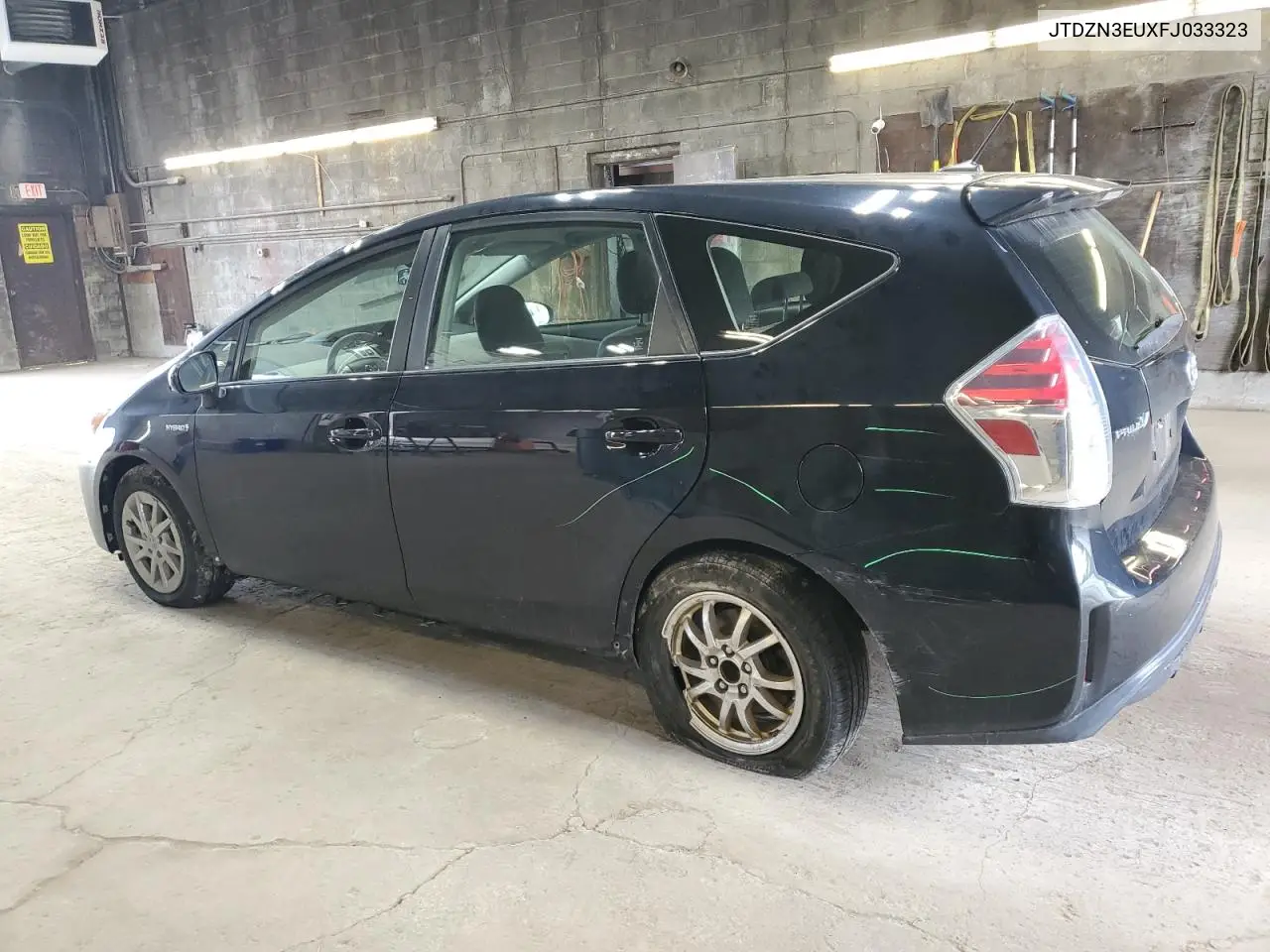 2015 Toyota Prius V VIN: JTDZN3EUXFJ033323 Lot: 57221155