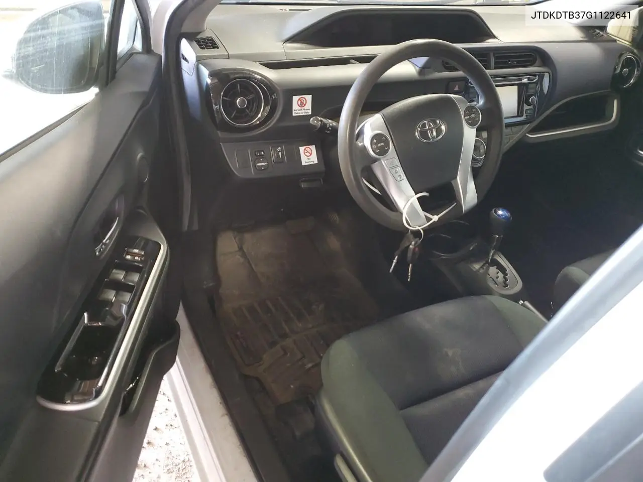 2016 Toyota Prius C VIN: JTDKDTB37G1122641 Lot: 56200235
