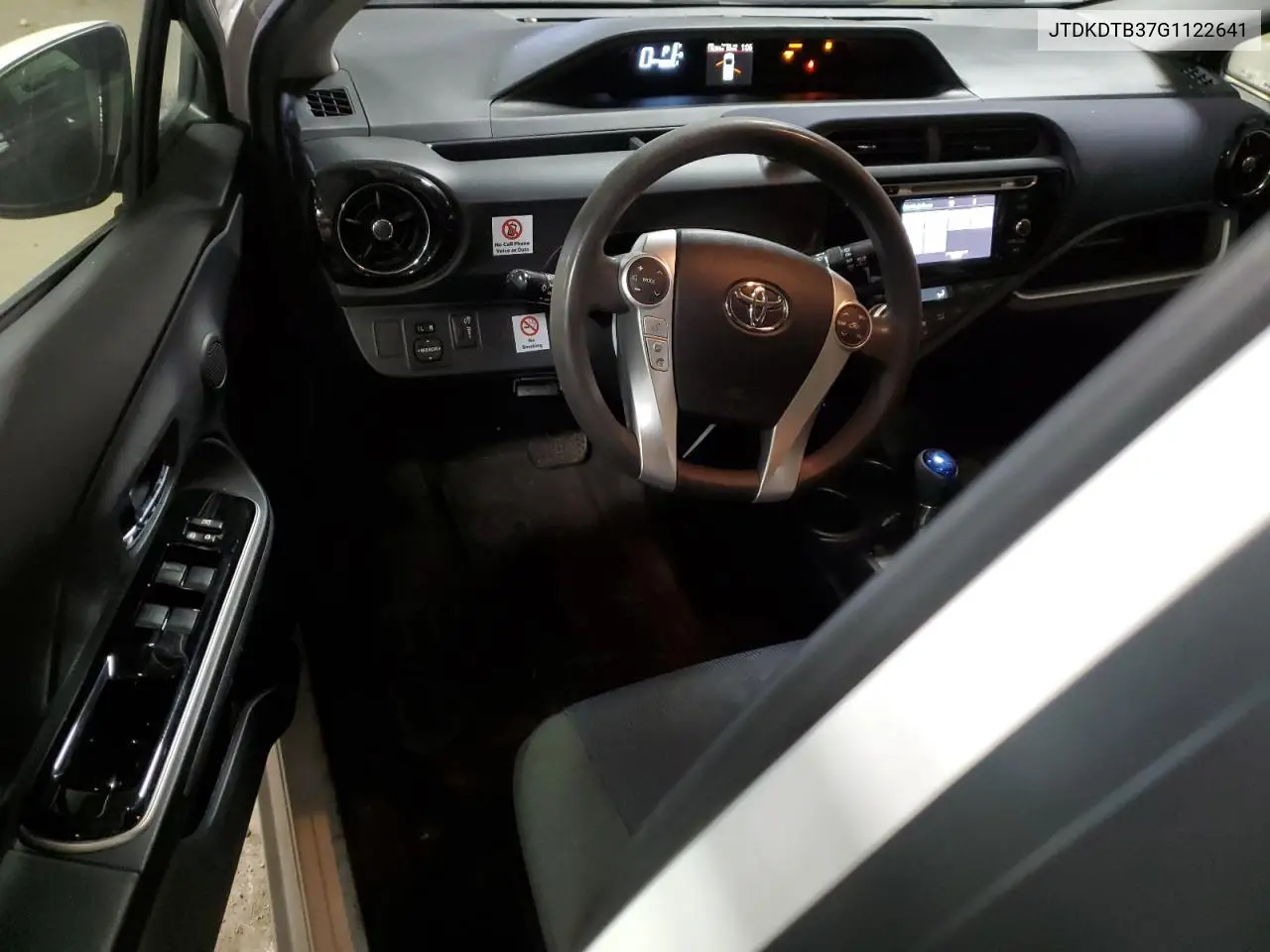 2016 Toyota Prius C VIN: JTDKDTB37G1122641 Lot: 56200235
