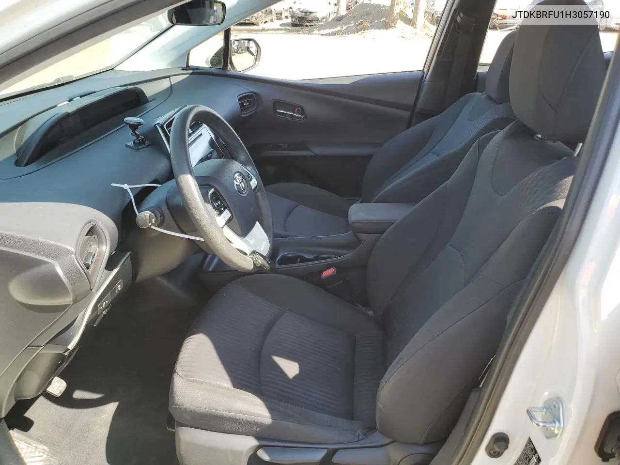 2017 Toyota Prius VIN: JTDKBRFU1H3057190 Lot: 62932025