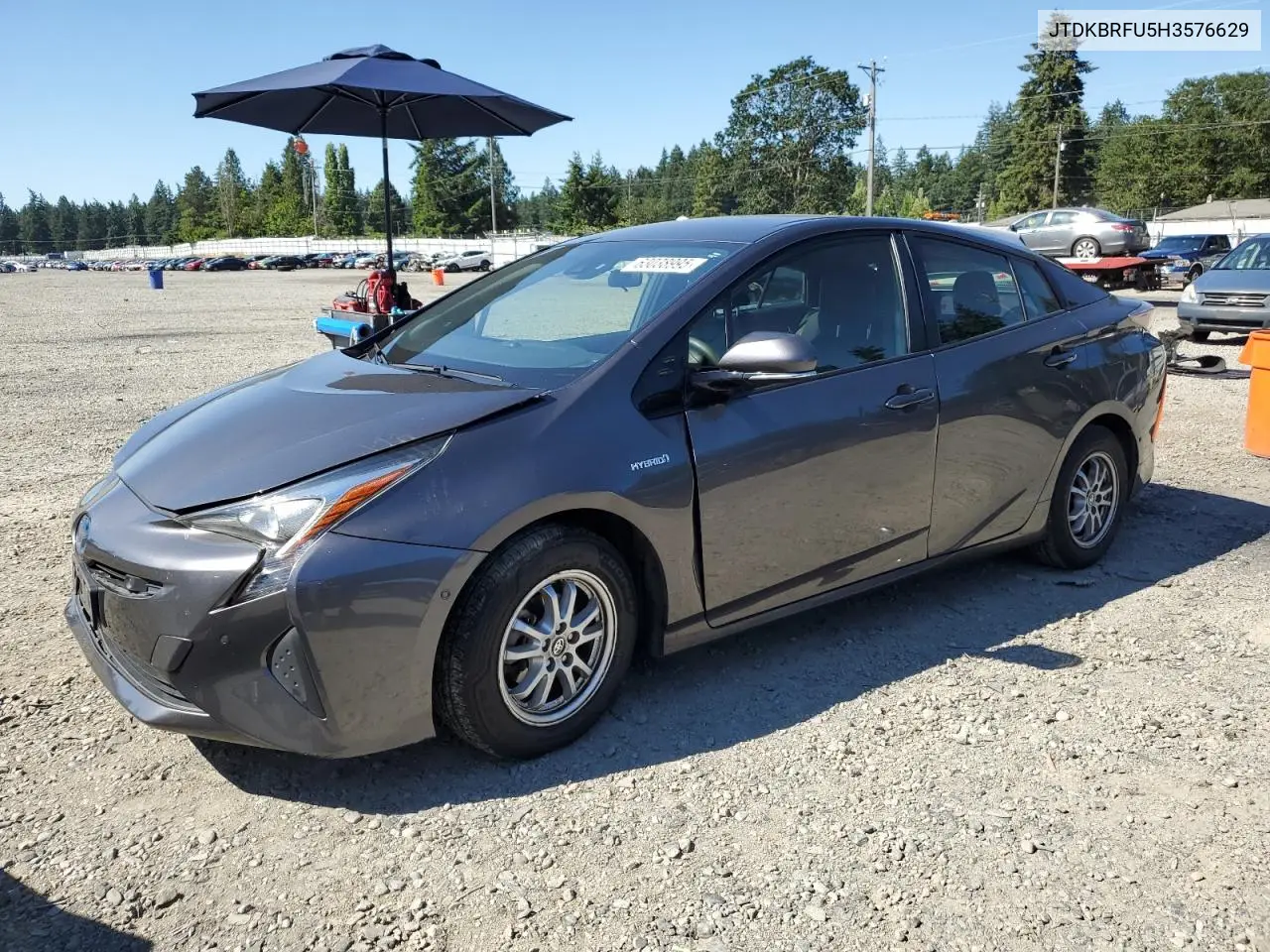 2017 Toyota Prius VIN: JTDKBRFU5H3576629 Lot: 63038995