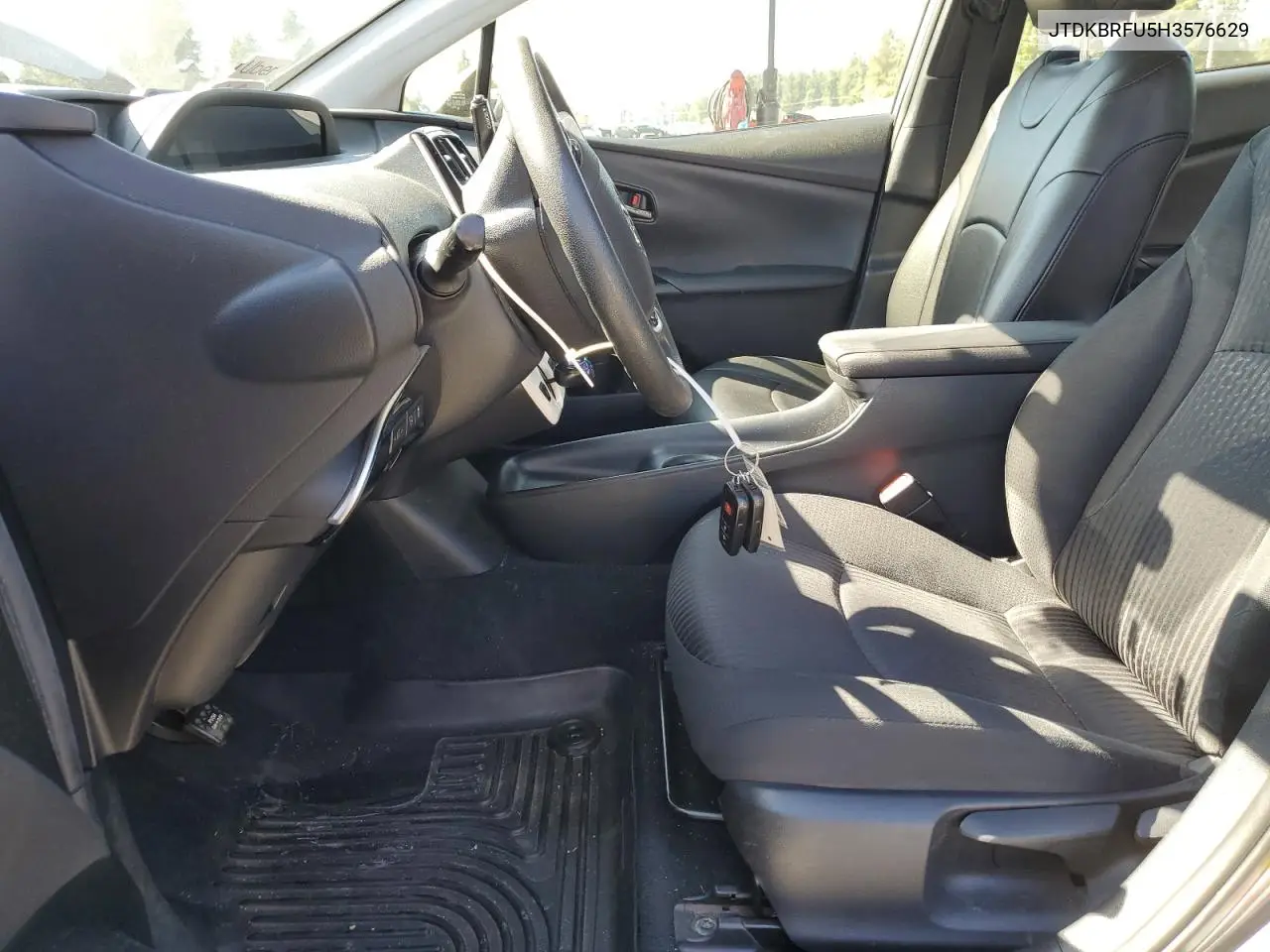 2017 Toyota Prius VIN: JTDKBRFU5H3576629 Lot: 63038995