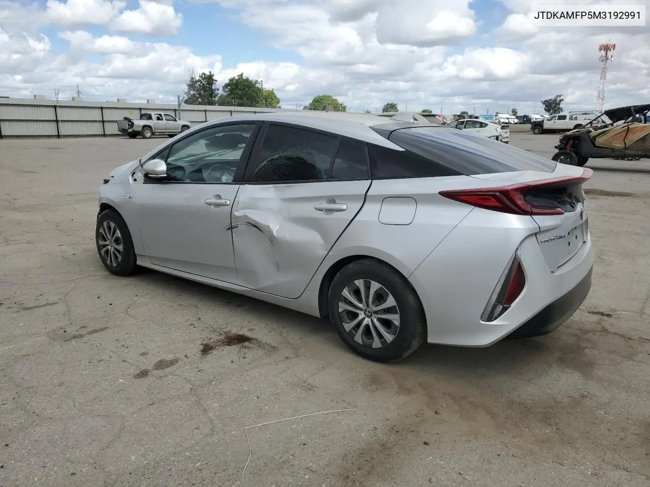 2021 Toyota Prius Prime Le VIN: JTDKAMFP5M3192991 Lot: 56768095