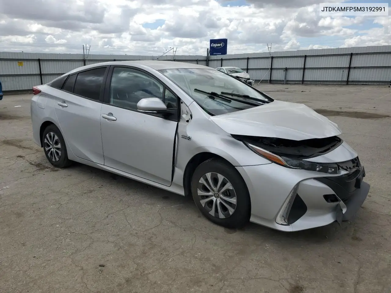 2021 Toyota Prius Prime Le VIN: JTDKAMFP5M3192991 Lot: 56768095