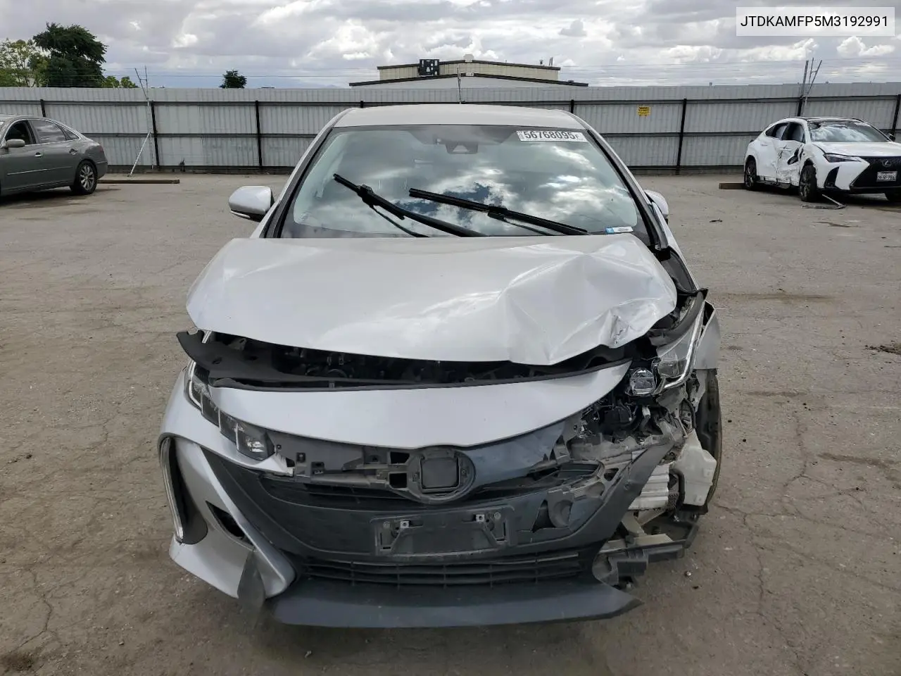 2021 Toyota Prius Prime Le VIN: JTDKAMFP5M3192991 Lot: 56768095