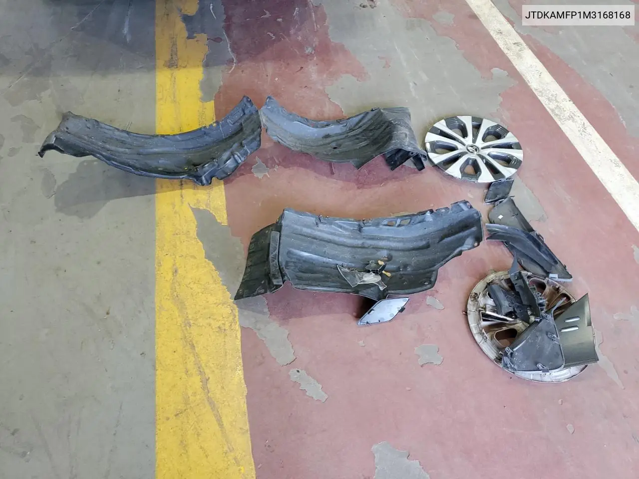 2021 Toyota Prius Prime Le VIN: JTDKAMFP1M3168168 Lot: 60358675