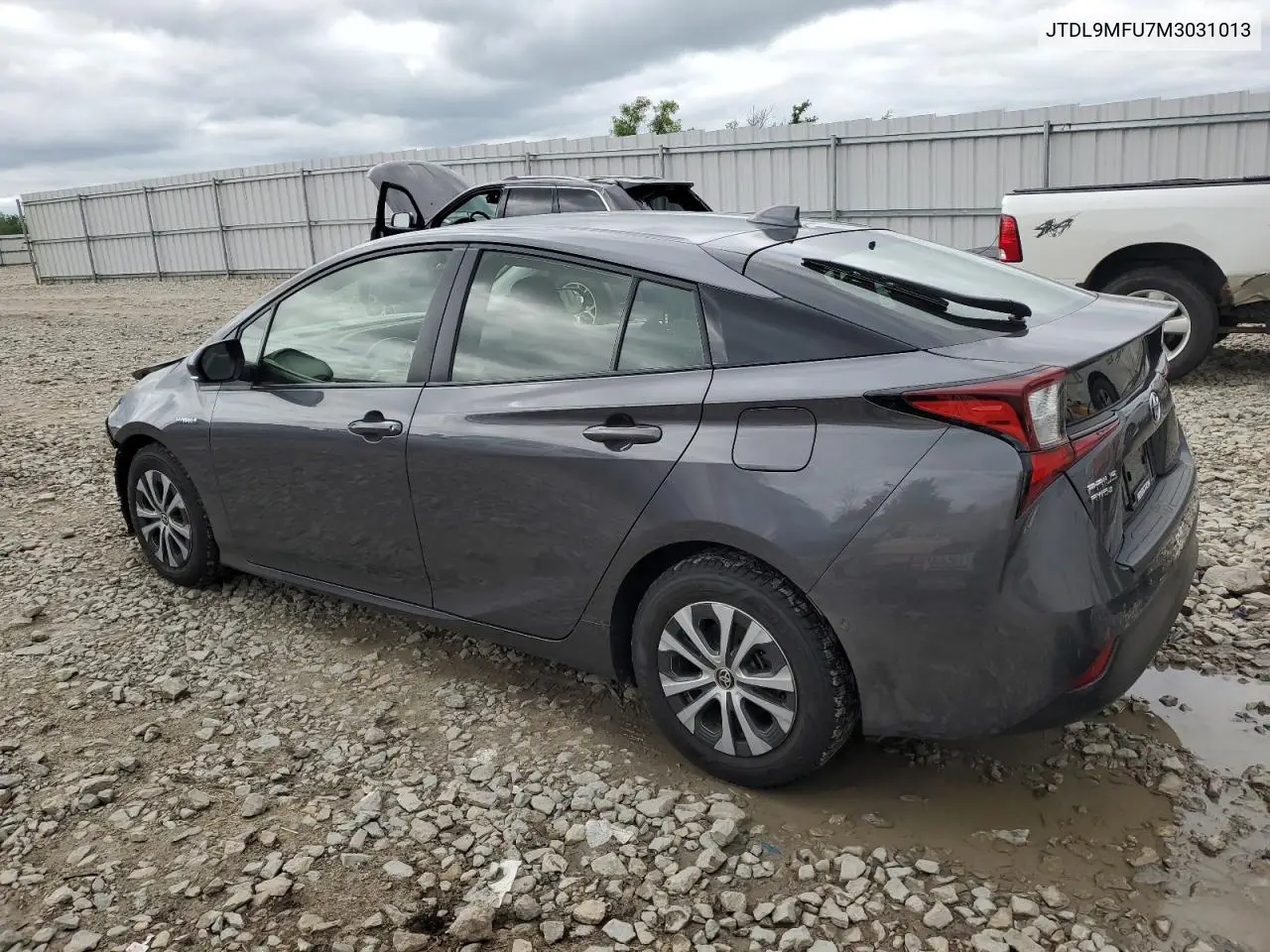 2021 Toyota Prius Le VIN: JTDL9MFU7M3031013 Lot: 62990815