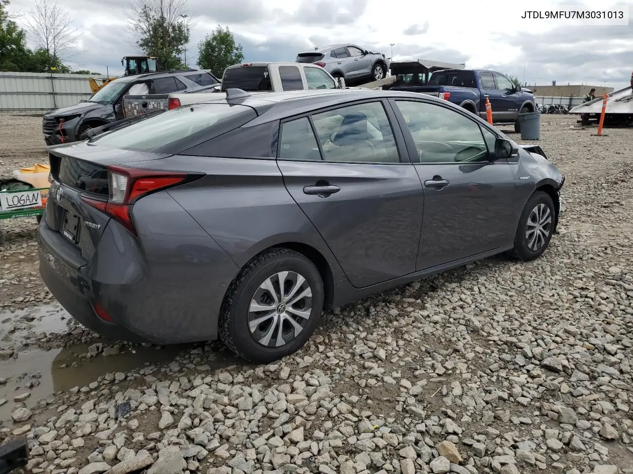 2021 Toyota Prius Le VIN: JTDL9MFU7M3031013 Lot: 62990815