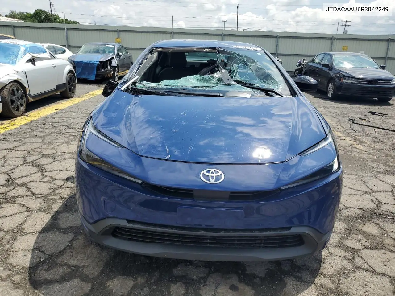 2024 Toyota Prius Le VIN: JTDACAAU6R3042249 Lot: 62573785