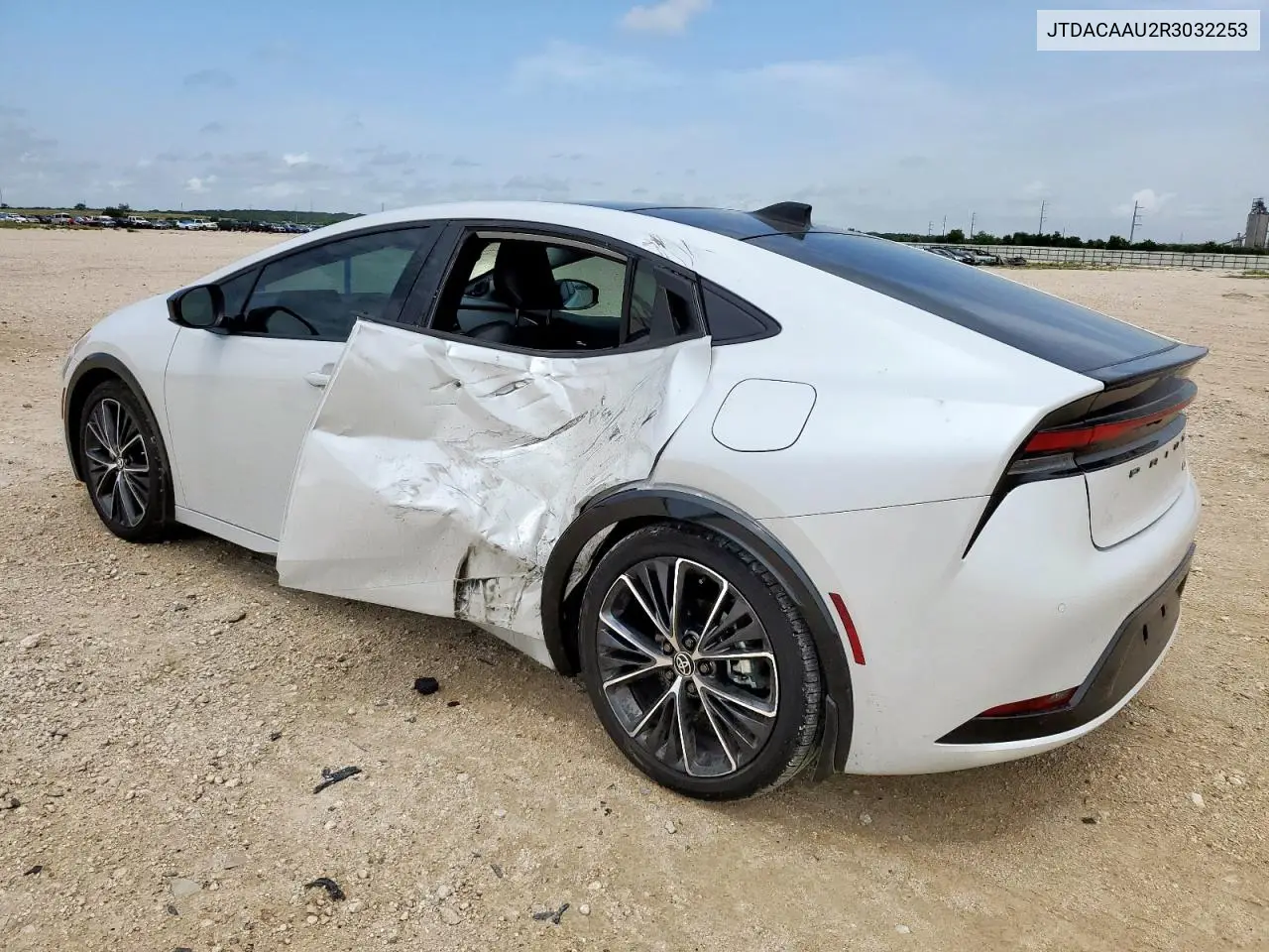 2024 Toyota Prius Le VIN: JTDACAAU2R3032253 Lot: 63084285